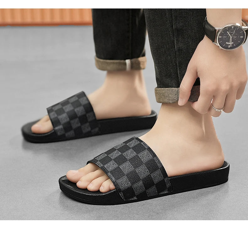 Slippers for men to wear outside in summer men's non-slip and anti-odor comfortable soft flip-flops outdoor trendy sandals